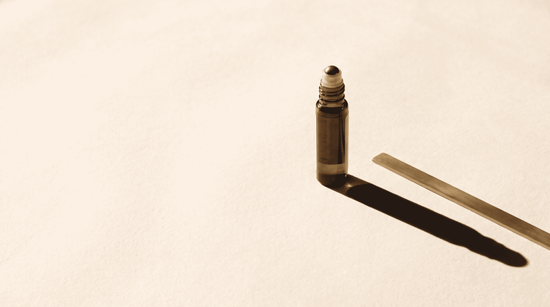 Pocket Perfume: The Small-Format Guide - 20.O2