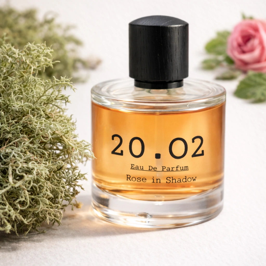 Rose in Shadow Eau de Parfum — Bergamot, Rose & Amber | 20.O2